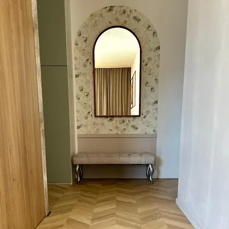 Stylowe Z Tarasem Apartman *